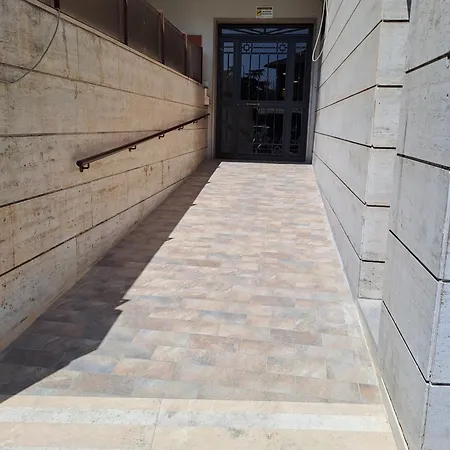 Mauri's - Casamauri - Adiacente Metro C アパート ローマ
